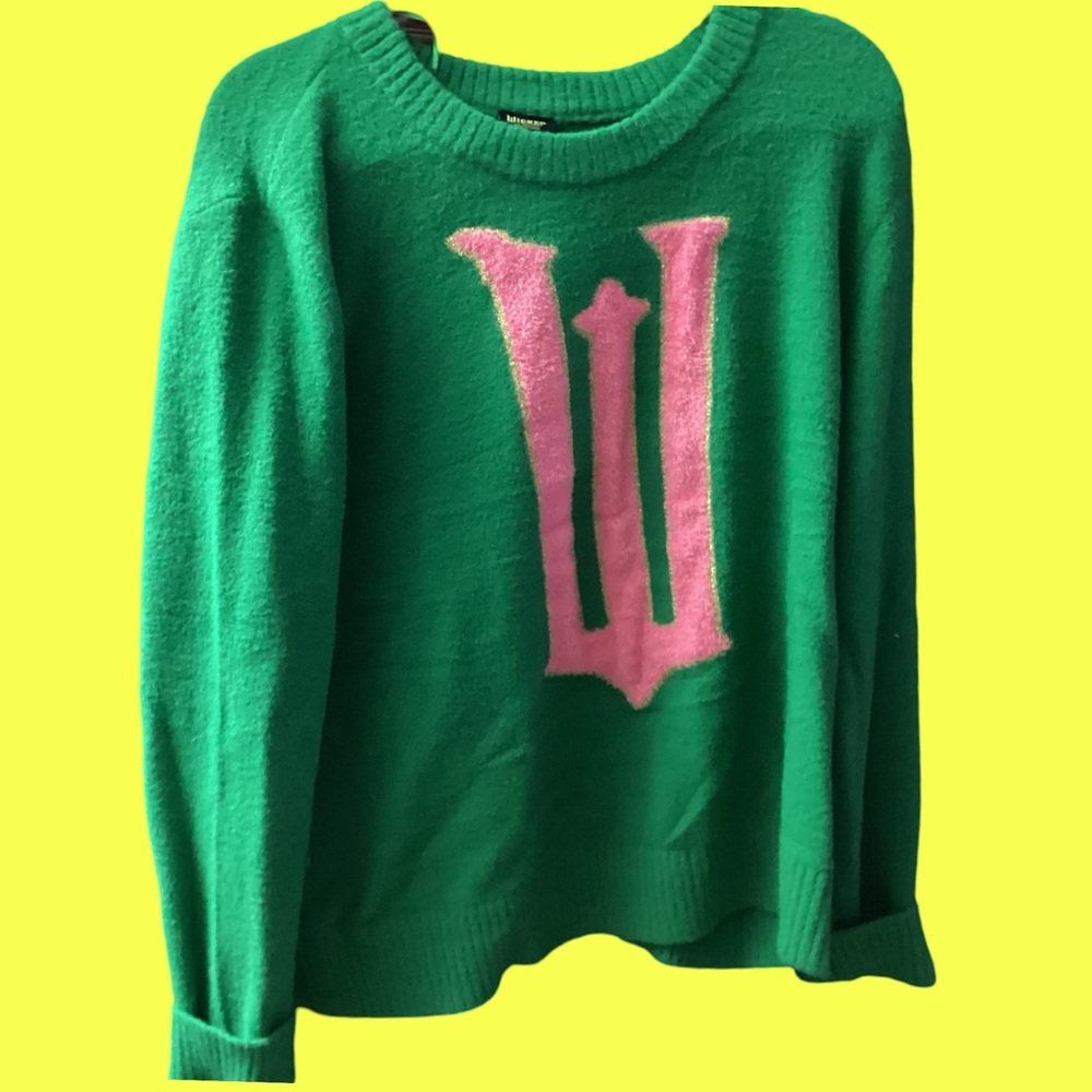 Wicked (the movie) Sweater XXL 
New
Hard to find XXL Wicked sweater